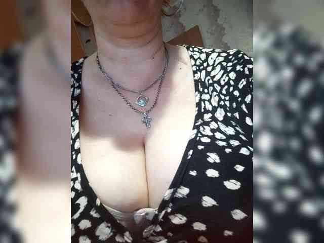 MissieLorrie webcam