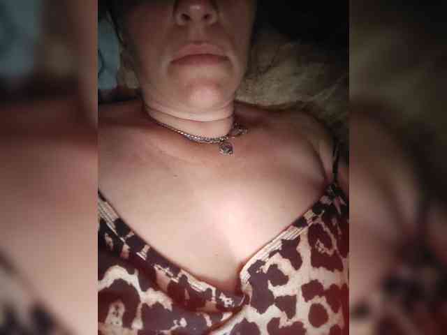 MissieLorrie webcam