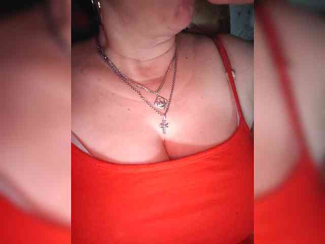 MissieLorrie webcam
