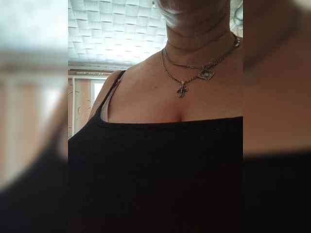 MissieLorrie webcam