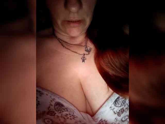 MissieLorrie webcam
