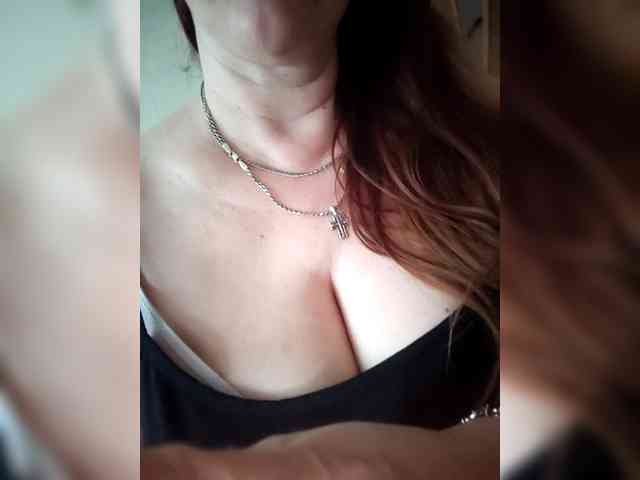 MissieLorrie webcam
