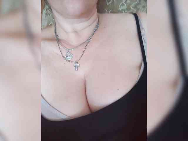 MissieLorrie webcam