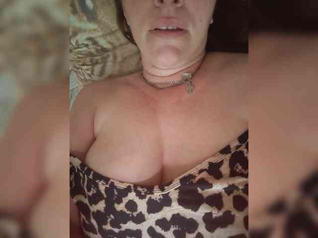 MissieLorrie webcam