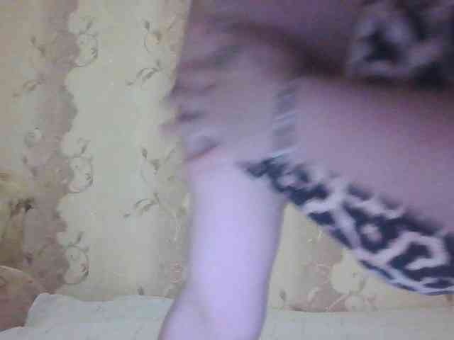 MissieLorrie webcam