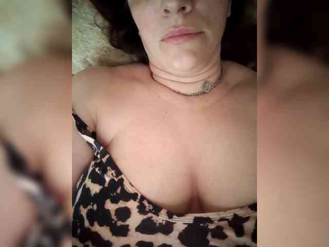 MissieLorrie webcam