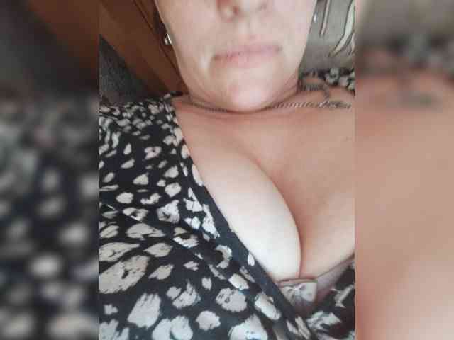 MissieLorrie webcam