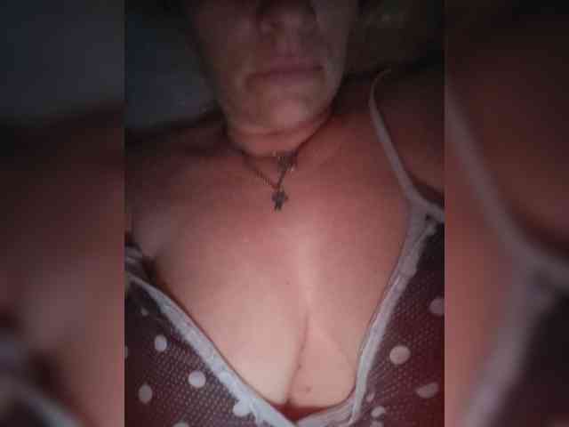 MissieLorrie webcam