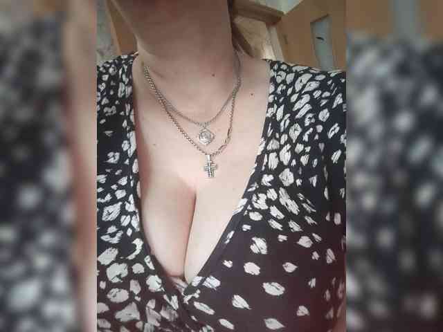 MissieLorrie webcam