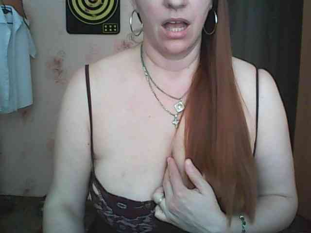 MissieLorrie webcam