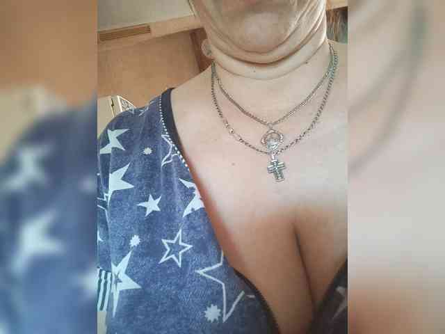 MissieLorrie webcam