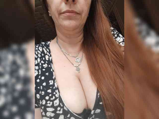 MissieLorrie webcam