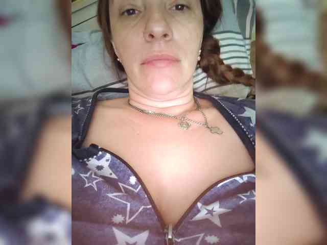 MissieLorrie webcam