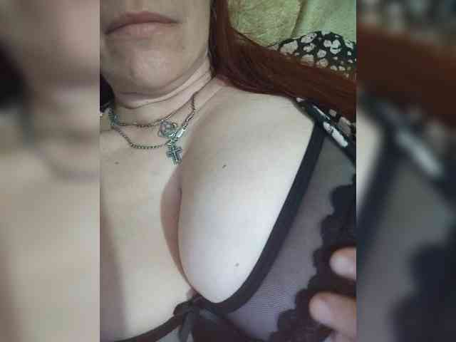 MissieLorrie webcam
