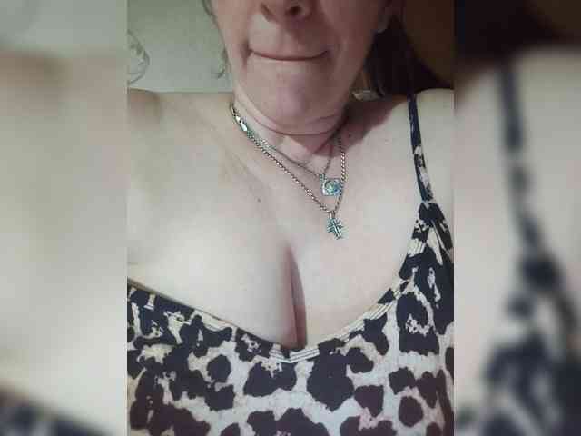 MissieLorrie webcam