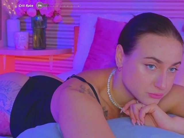 Lillii live cam on BongaCams
