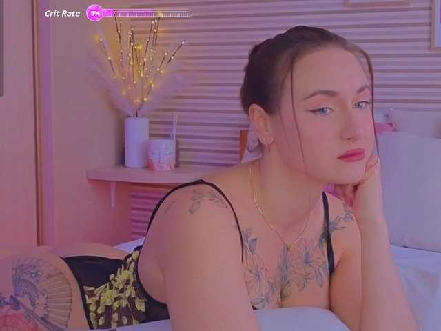 Lillii's BongaCams show and profile