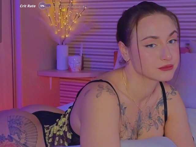 Lillii's BongaCams show and profile