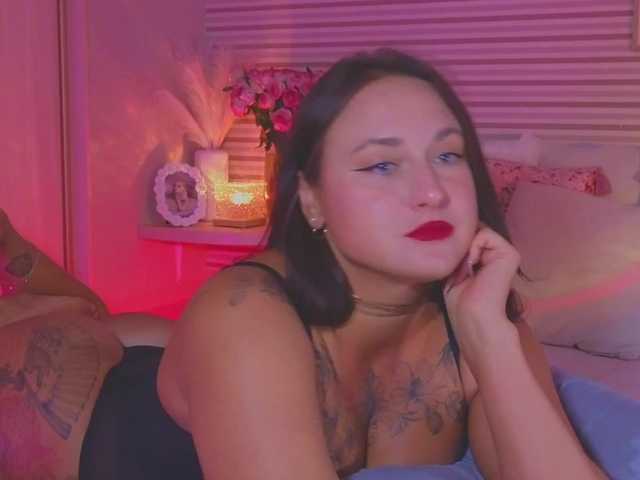 Lillii live cam on BongaCams