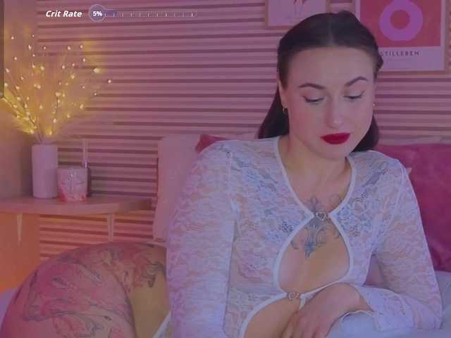 Lillii's BongaCams show and profile