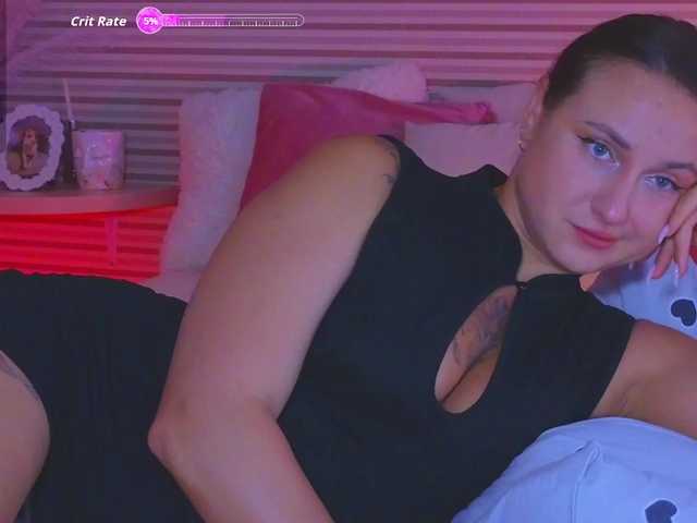 Lillii live webcam show