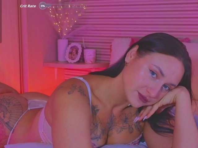 Lillii live webcam show