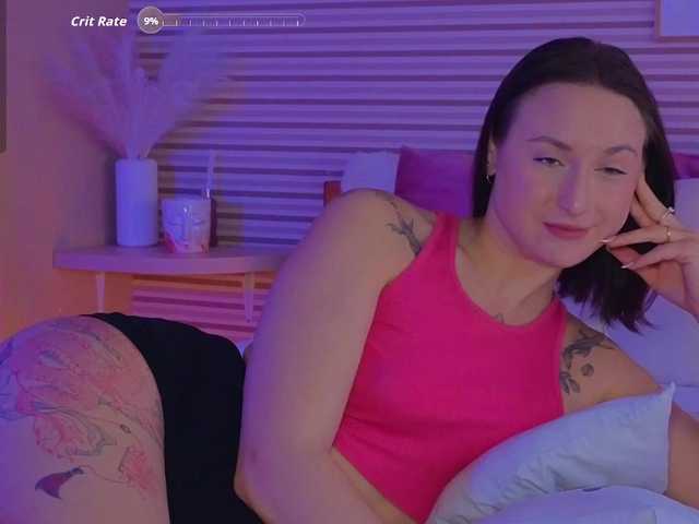 Lillii's BongaCams show and profile