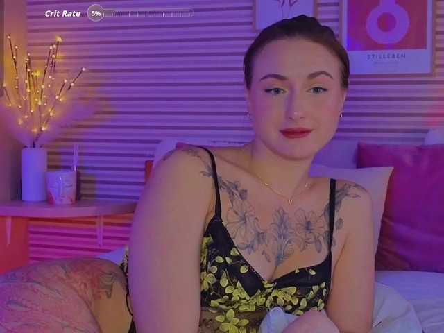 Lillii's BongaCams show and profile