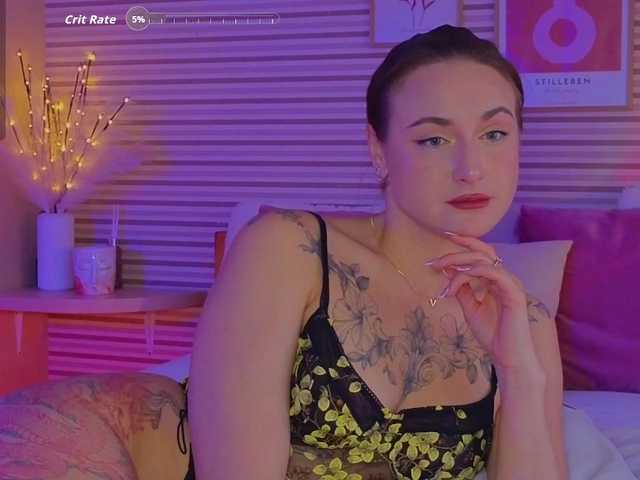 Lillii's BongaCams show and profile