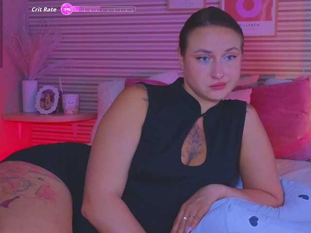 Lillii live webcam show
