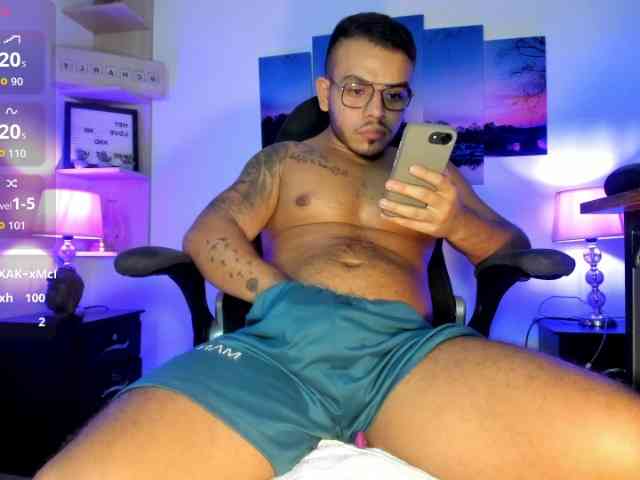 NaughtyCharly1