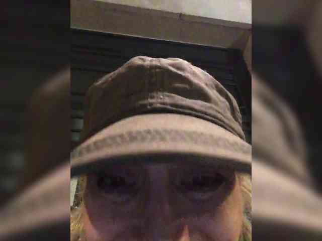 LadyJess webcam