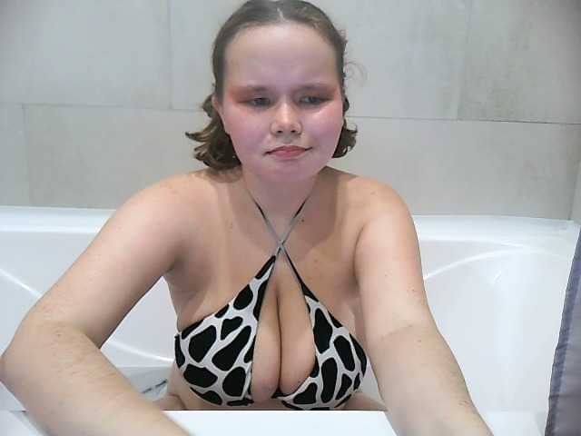QueenTina live cam on BongaCams