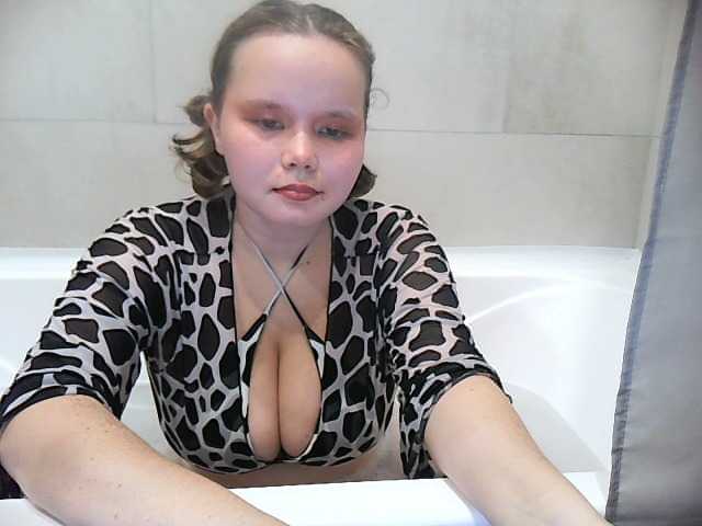 QueenTina live cam on BongaCams