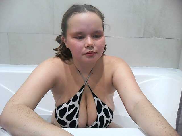 QueenTina live cam on BongaCams
