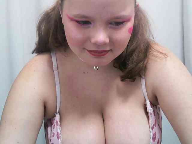 QueenTina webcam