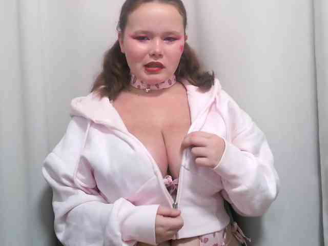 QueenTina webcam