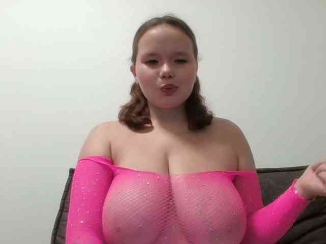QueenTina webcam
