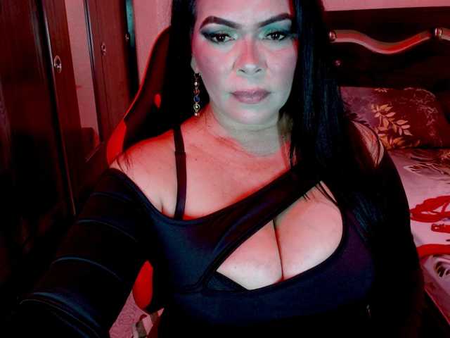josephinemiller live cam preview