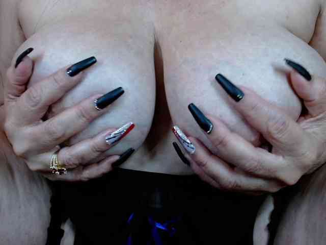 josephinemiller webcam