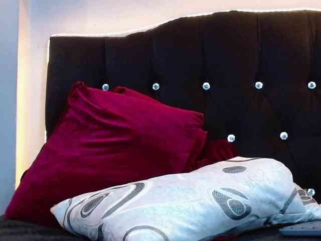 josephinemiller webcam