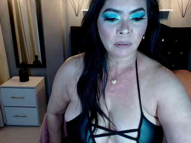 josephinemiller Live Webcam on BongaCams