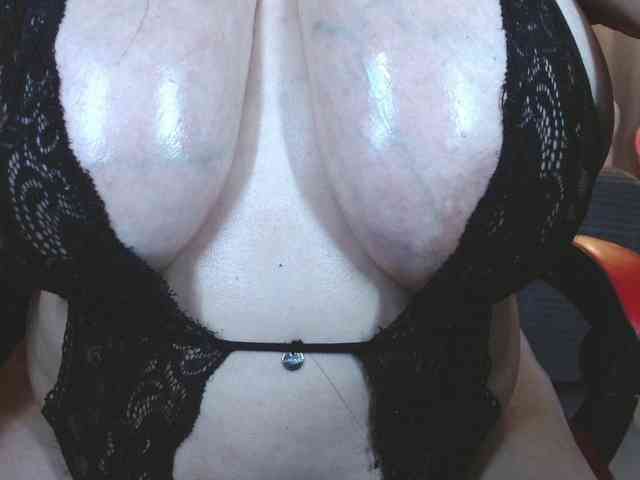 josephinemiller webcam