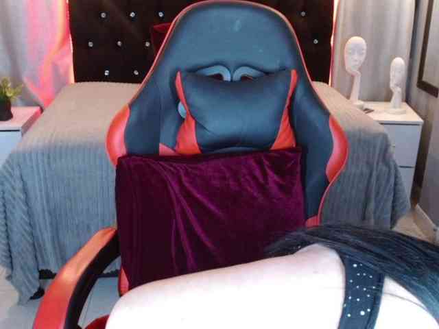 josephinemiller webcam