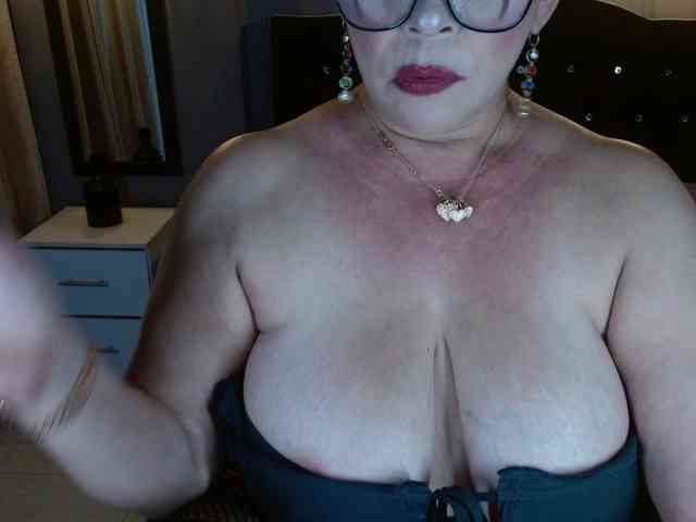 josephinemiller webcam
