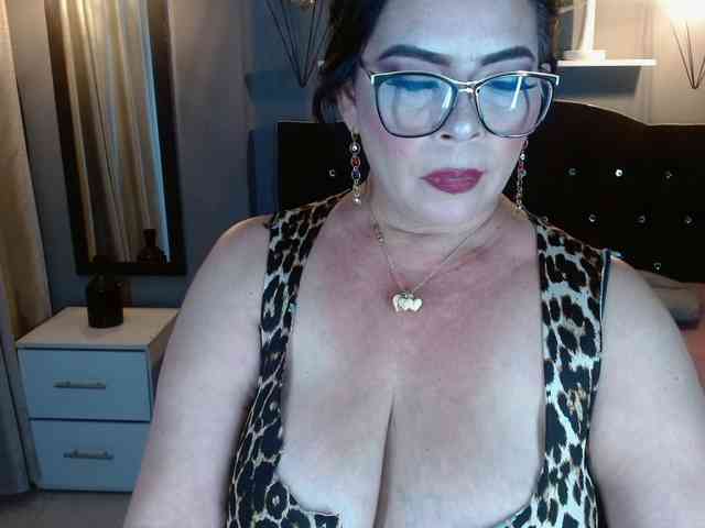 josephinemiller webcam