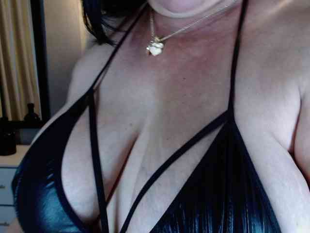 josephinemiller webcam