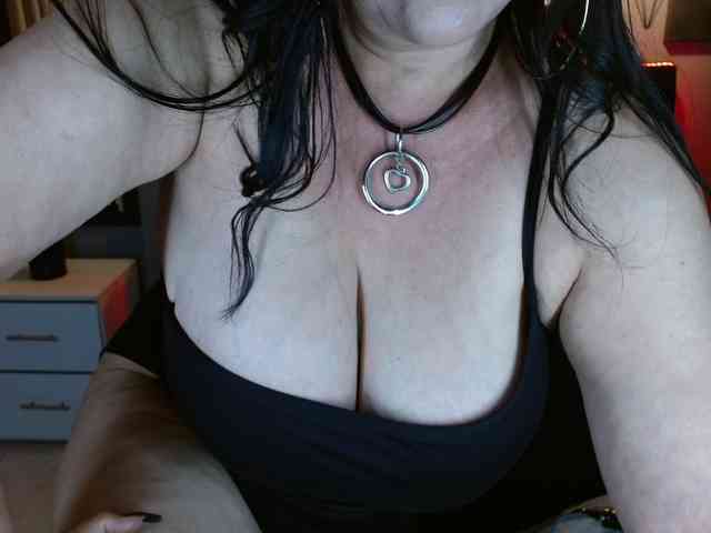 josephinemiller webcam