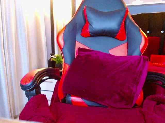 josephinemiller webcam