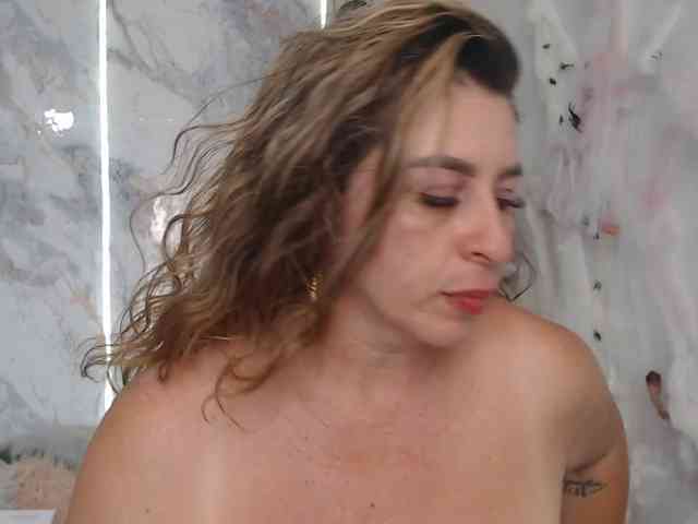 Model: paulinaco